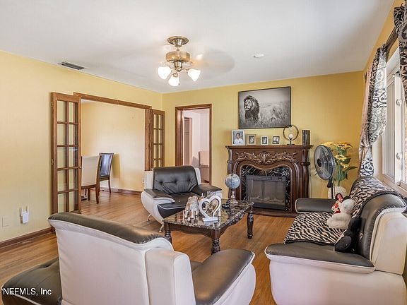 2nd image of 2429 CLARO Drive