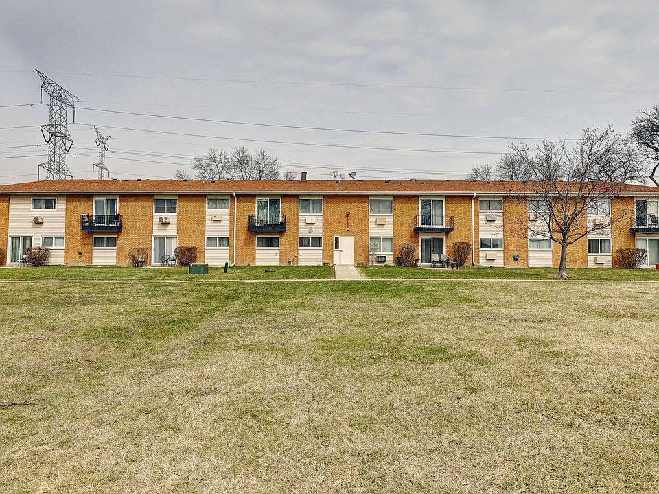 1st image of 8864 Northshore Dr APT 1A