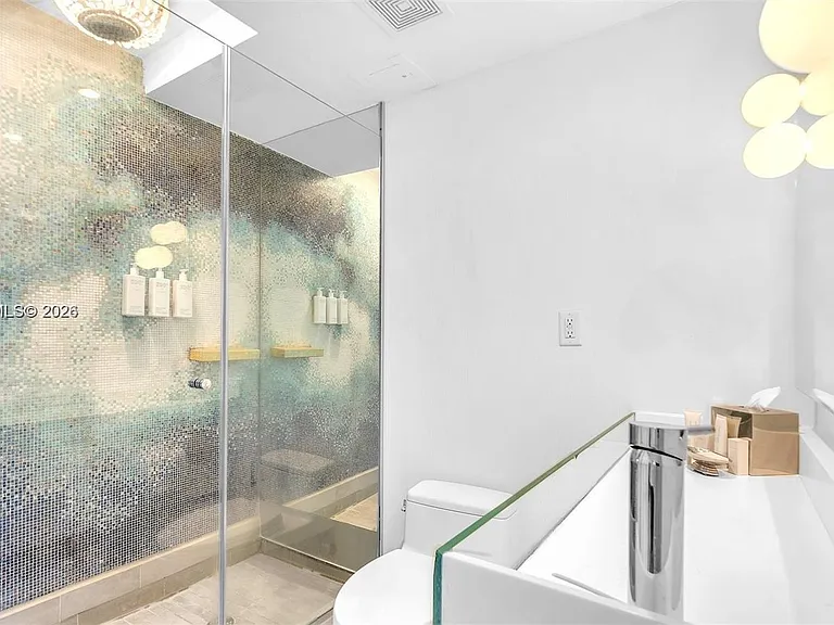 1100 West Ave #409 — Photo 17