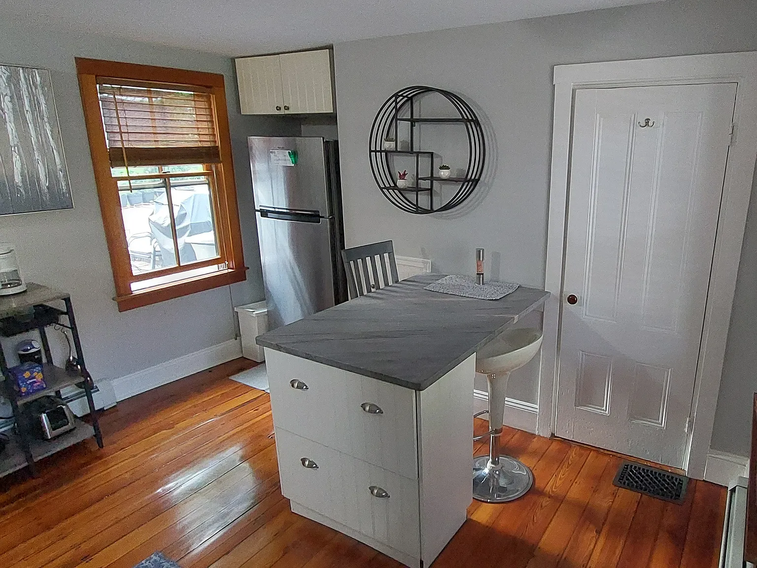91 Johnson St — Photo 4