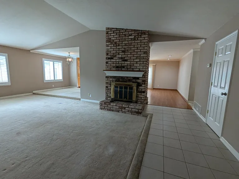 Vaulted ceiling