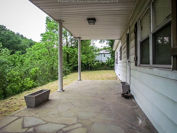 3rd image of 7506 Sissonville Dr