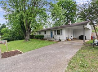 35 Rolling Hills Dr, Franklin, NC 28734