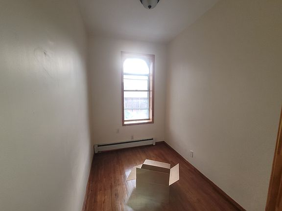 3rd image of 433 Jerome St APT 1