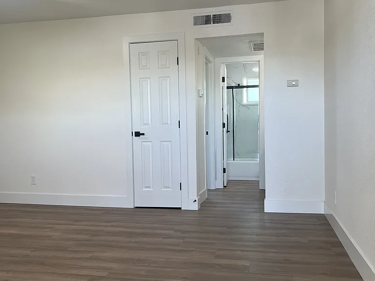 668 Clark Ave — Photo 6