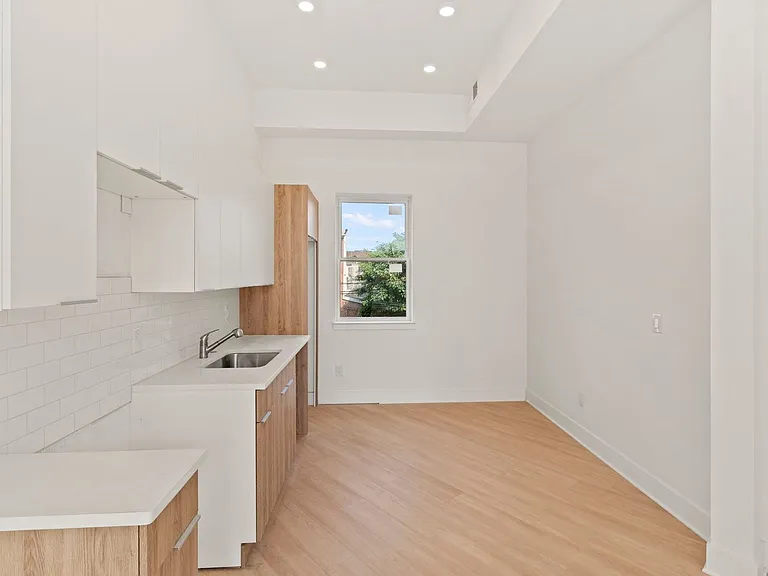 Nova Commons - 3952 Lancaster Avenue — Photo 25