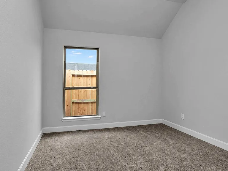 5026 Albany Shores Ln — Photo 14