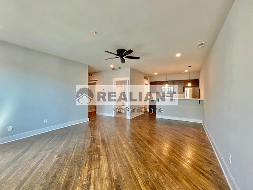 811 Madison Ave #100