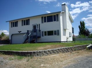 1312 E 11th St, Benton City, WA