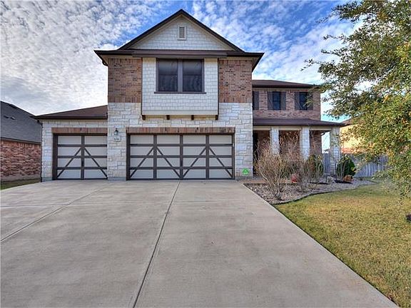 2nd image of 1158 Hyde Park Dr