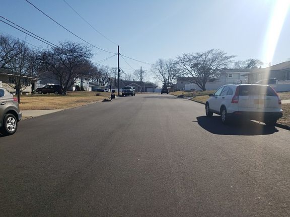 4th image of 12 Choate Ave