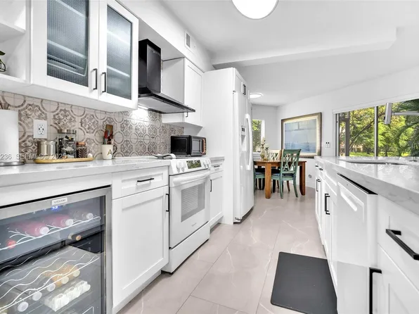 9239 NW 9th Pl Unit C1l, Fort Lauderdale, FL 33324