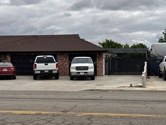 2nd image of 1313 McKee Rd