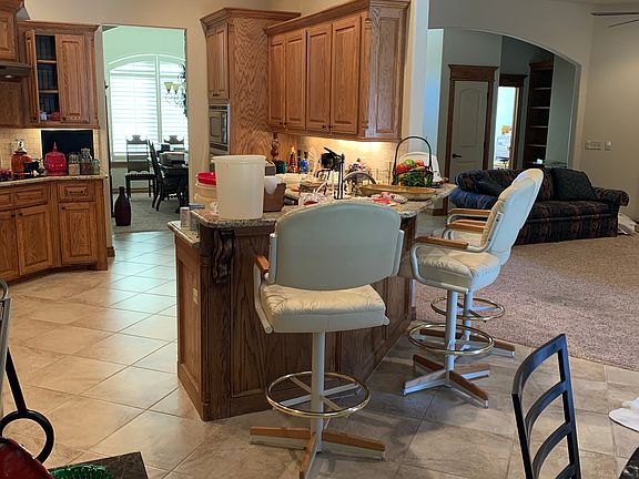 3rd image of 7813 NW Brady Way