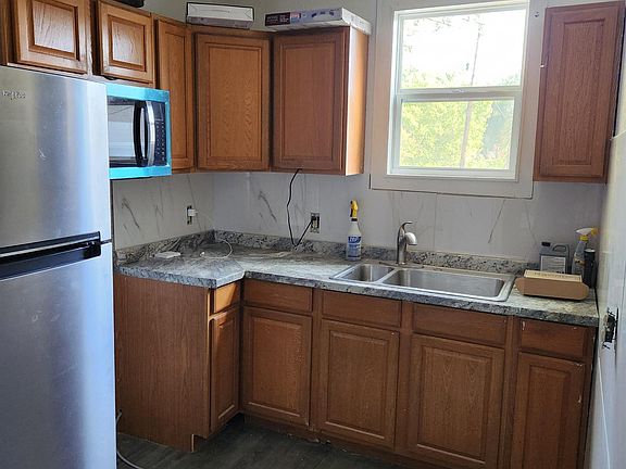 5th image of 103 W Ohio Ave Unit A