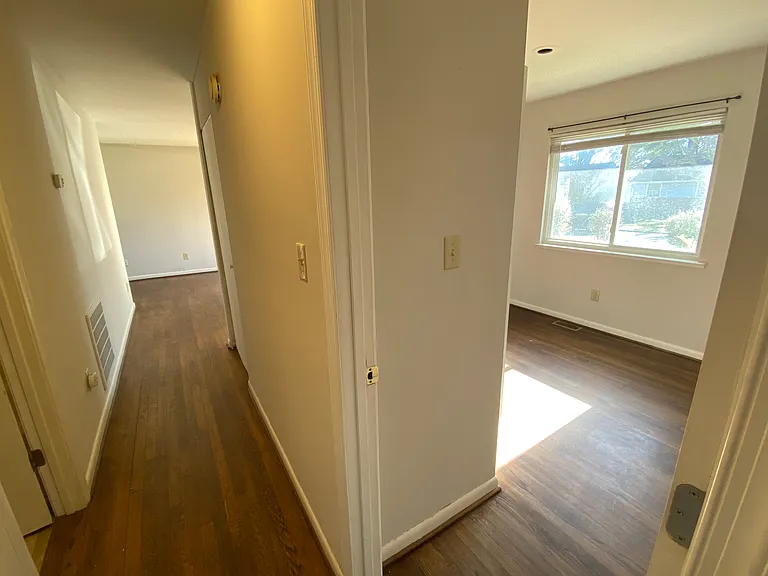 2053 Richard Ave — Photo 14