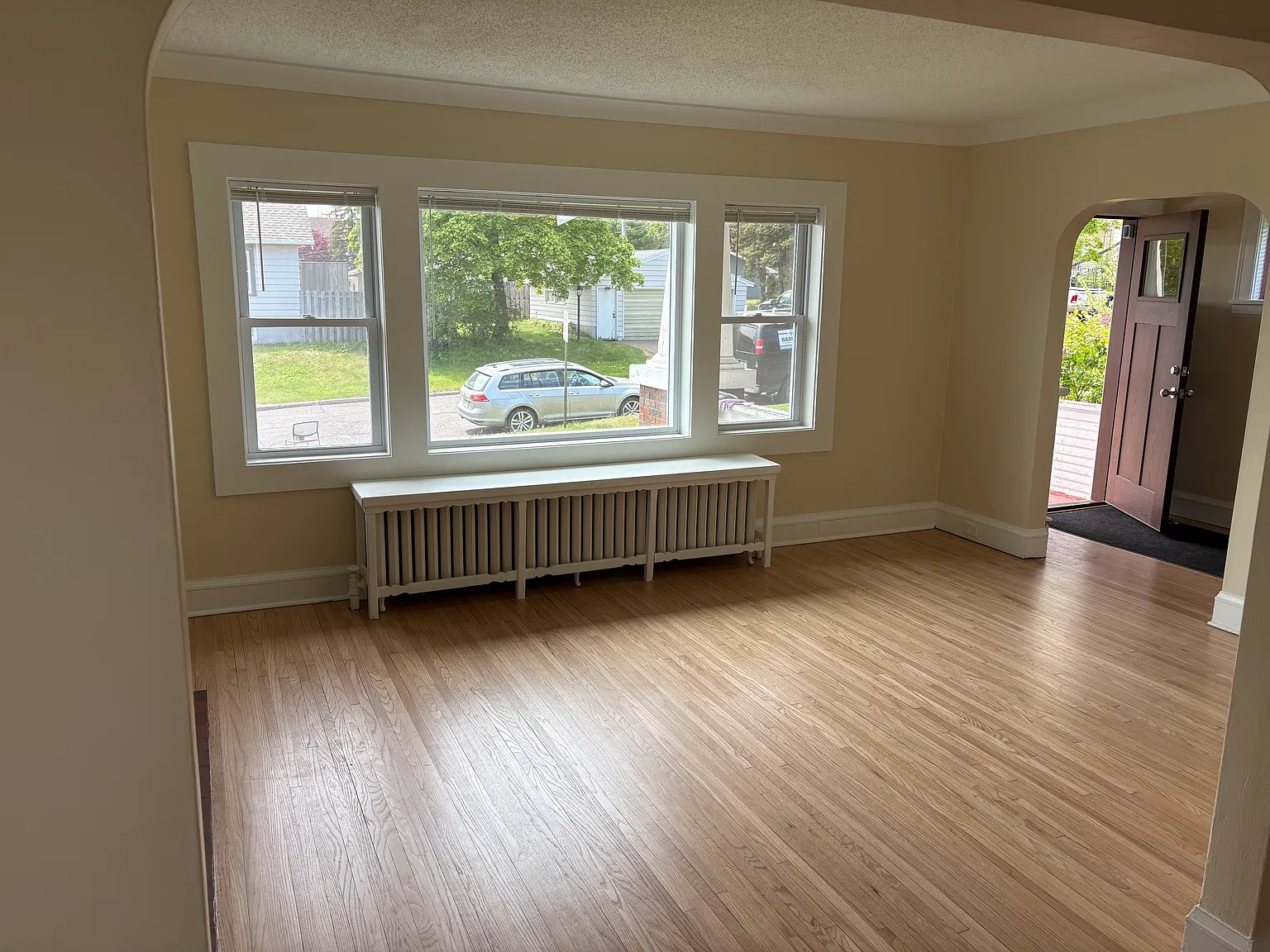 4 bed, 1638 sqft, $2,200 — Photo 3