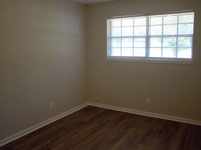 2504 Choctaw St — Photo 8