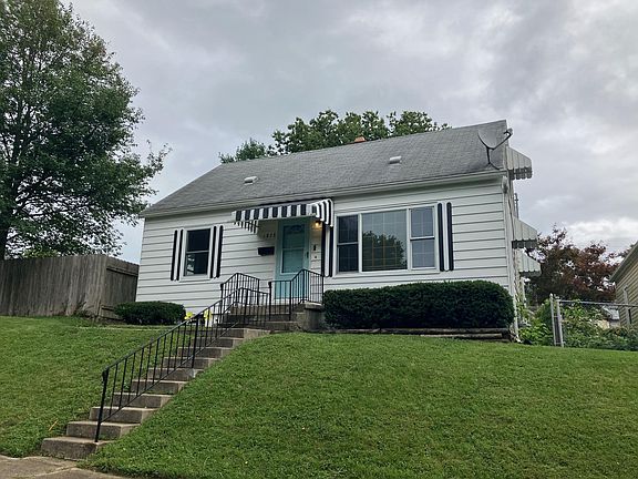 2nd image of 1828 Brookline Ave