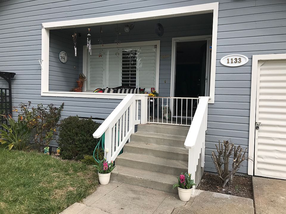 2nd image of 1133 Court St