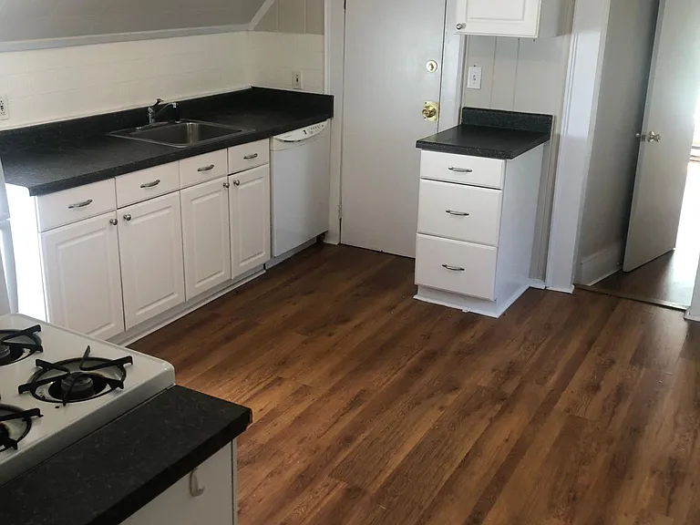 36 Cross St #2 — Photo 4