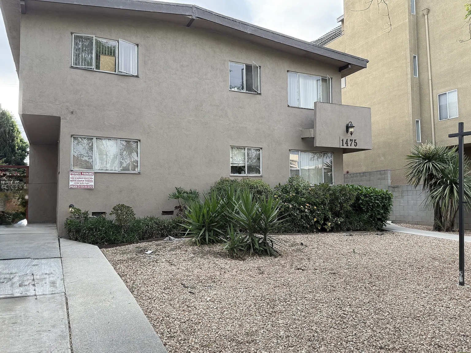 1475 S Wooster Street — Photo 3