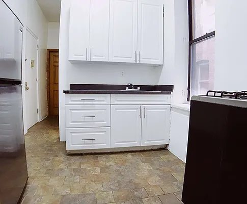 Rented by Bold New York | media 13