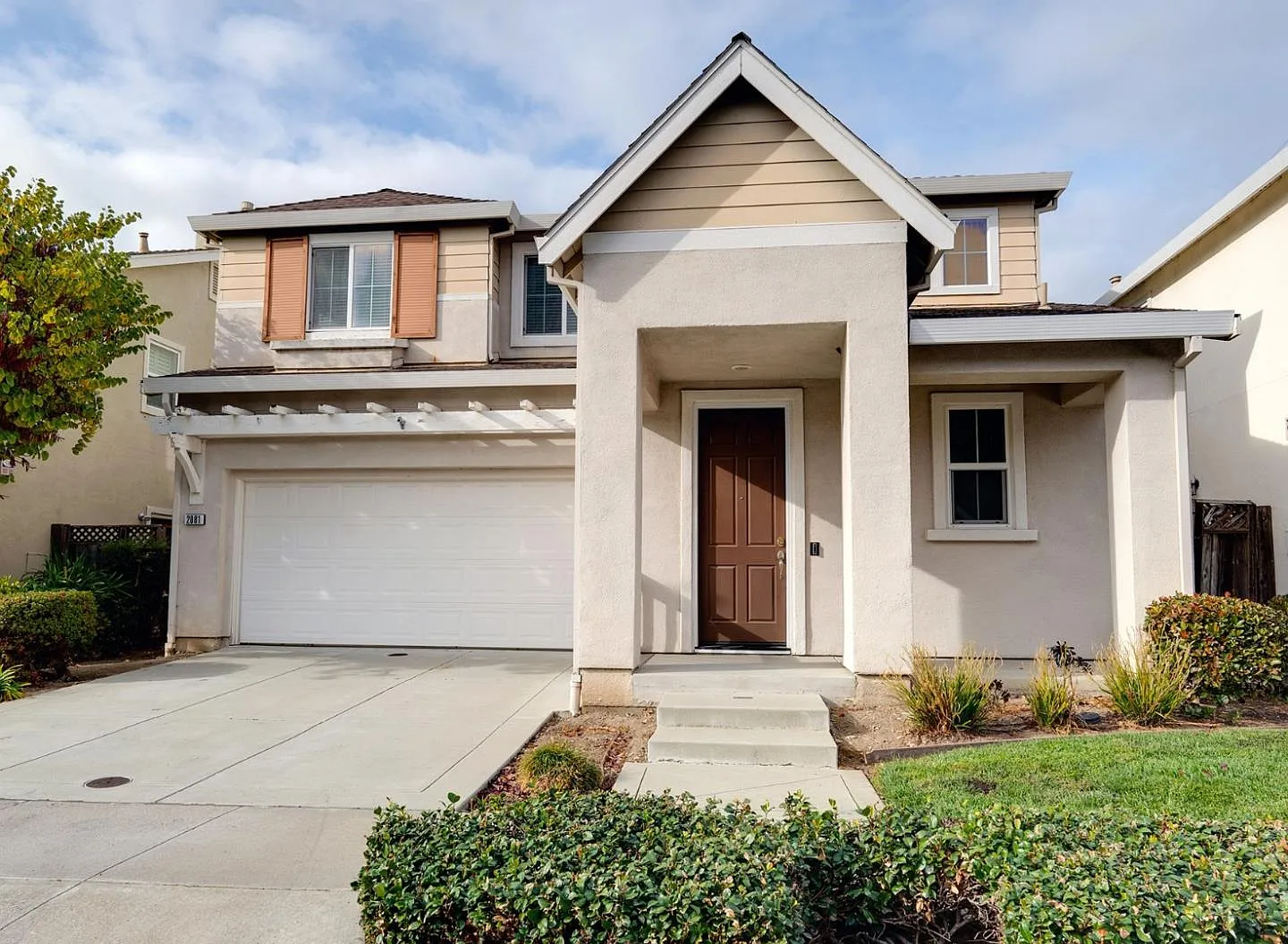2081 McKenzie Pl photo 1
