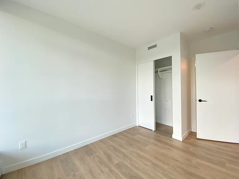 13685 102nd Ave #602 — Photo 10