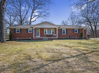 519 Ridgemont Dr, Dickson, TN 37055