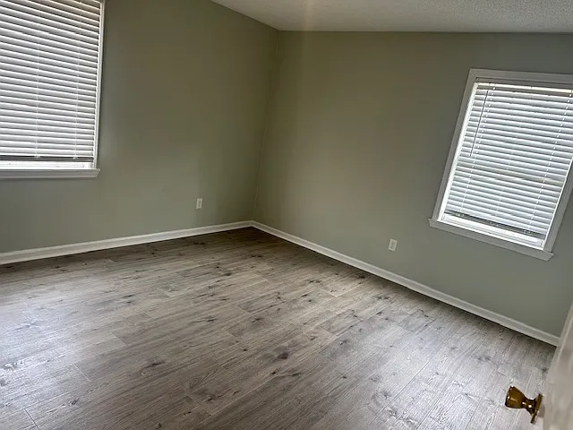 402 Habitat Cv — Photo 5