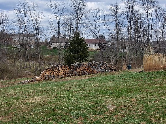 5th image of 4401 Mayflower Dr