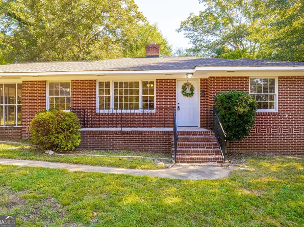 167 Mitchell St, Toccoa, GA 30577