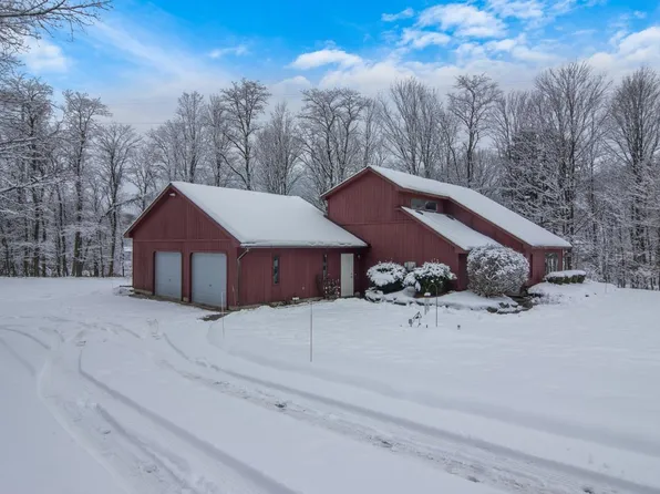 2675 Windcrest Ln, Traverse City, MI 49686