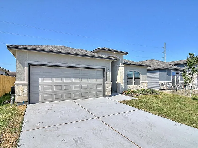 7522 Sable Creek Dr — Photo 4