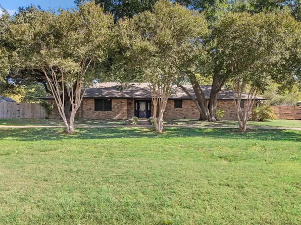 908 Little Creek Trl, Red Oak, TX 75154