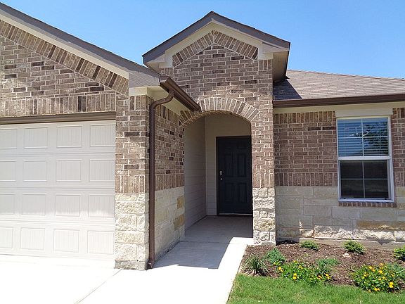 2nd image of 213 Lilypond Trl