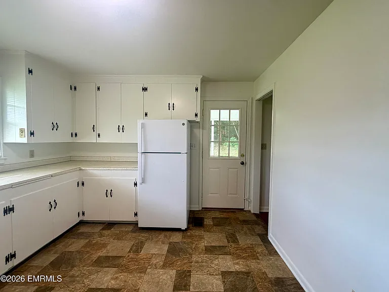 4580 Russell Topton Rd — Photo 4