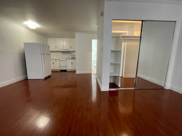 (undisclosed Address), Los Angeles, CA 90057