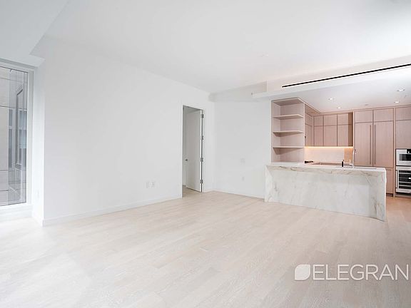 3rd image of 138 E 50th St APT 18D