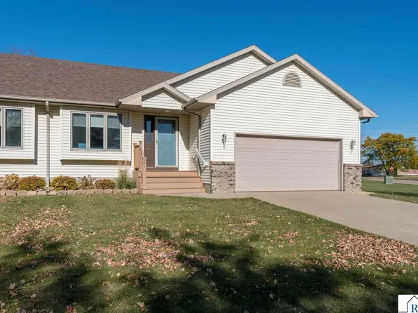 503 W Nathan St, Lake Crystal, MN 56055