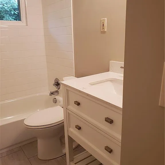 349 S Middletown Rd — Photo 8