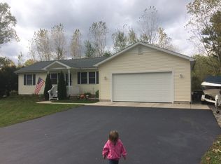 2736 Transit Rd, Newfane, NY 14108