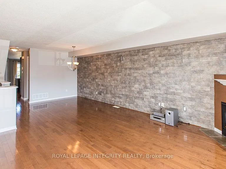 146 Berrigan Dr — Photo 14