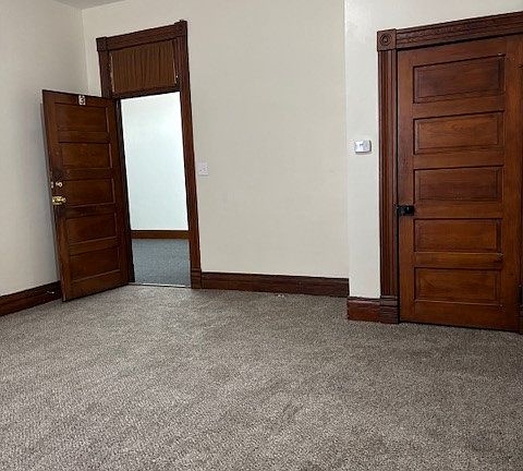 3rd image of 841 Ottawa St APT 3