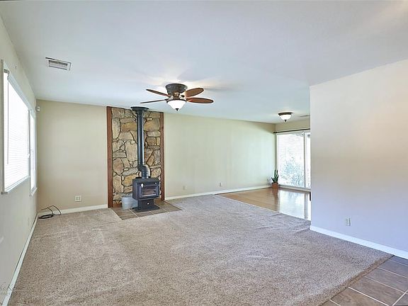 4th image of 4058 Avondale St