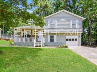 322 Michelle Ct, Jonesboro, GA 30238