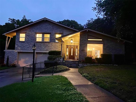 3rd image of 1805 Wellington Ct