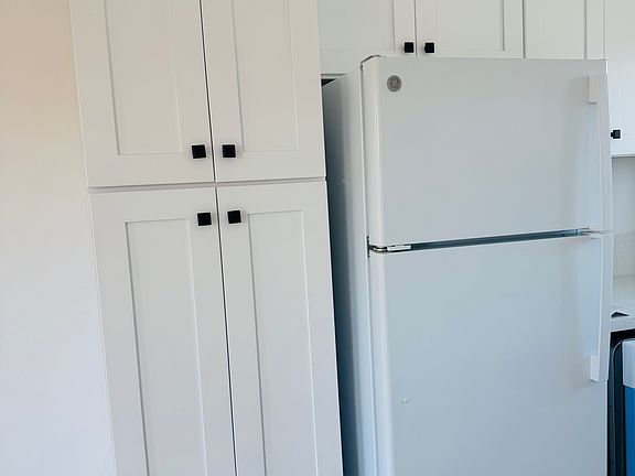 3rd image of 4311 Parks Ave APT 9