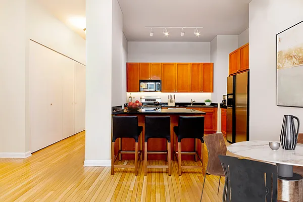 Rented by Compass | media 13